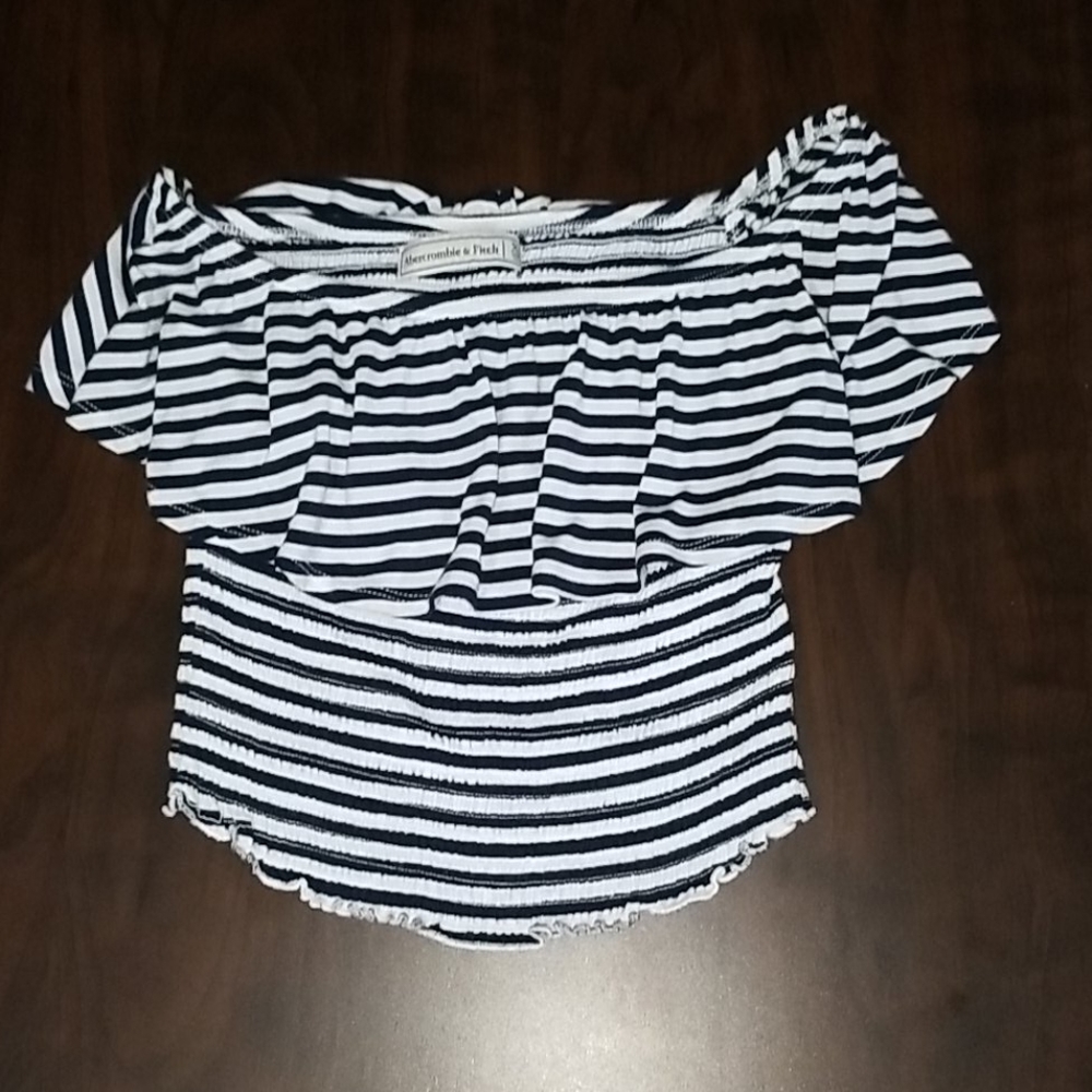 A nice sleeveless shirt